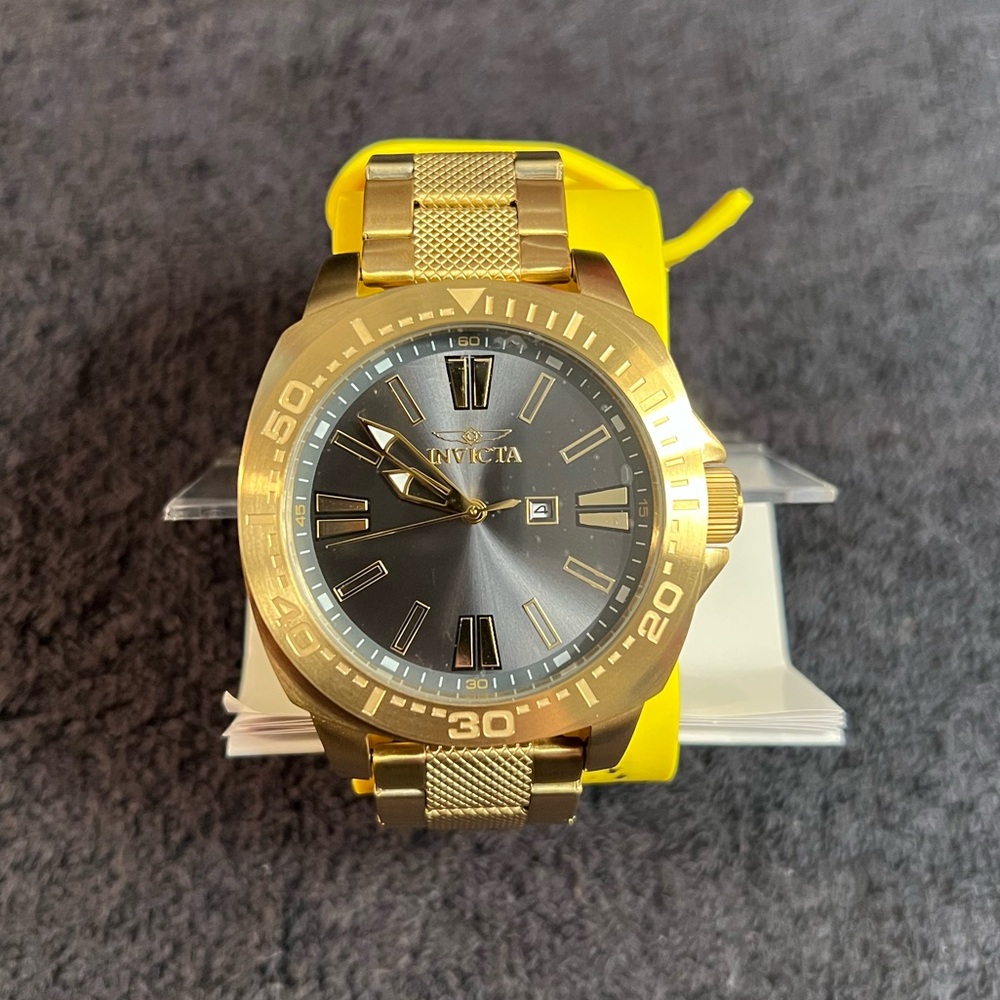 Invicta Speedway Men’s Watch-46mm MOD-48934 Gold & Black Dial (NWT) Limited!!!